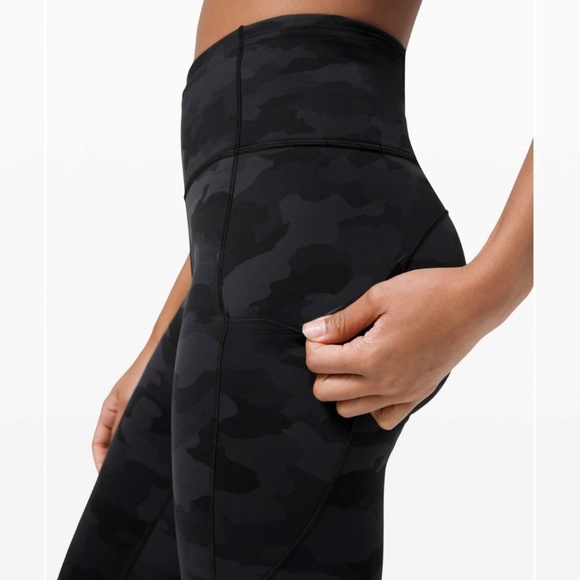 Lululemon Fast and Free High-Rise Tight 28" - Picture 3 of 14